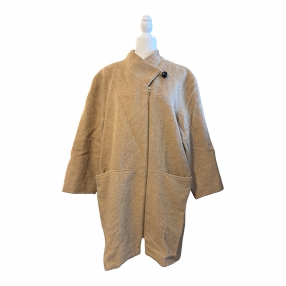 CHAUS Wool/Alpaca Blend Oversized Tan Asymmetrical Zip Coat Size 8 Minimalist - Picture 3 of 8